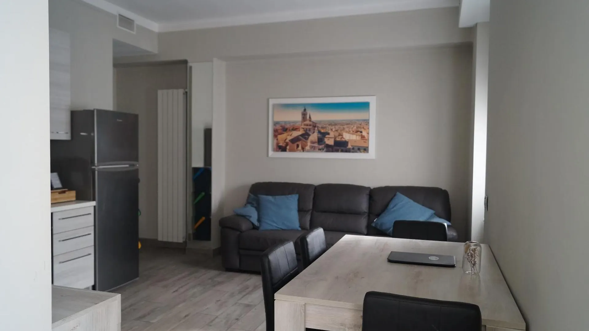 بيت للعطل Bgy Central Apartments بيرغامو